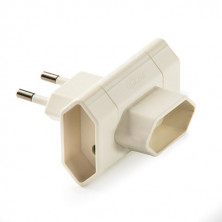 Adaptador Triple Blanco 10A-220V FAMATEL C1/25
