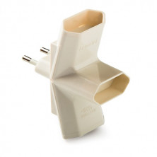 Adaptador Triple Blanco 10A-220V Blister FAMATEL C1/8