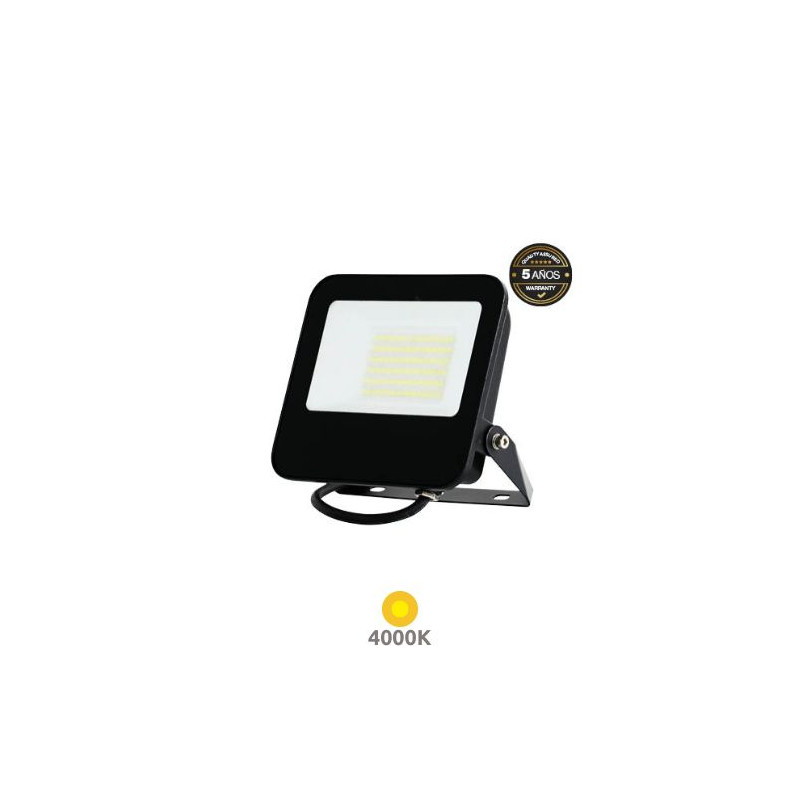 Proyector LED 50w 4000K 6750Lm CARCASA NEGRA 5 años de garantía Línea PROFESIONAL IP65 Liwale GSC C1