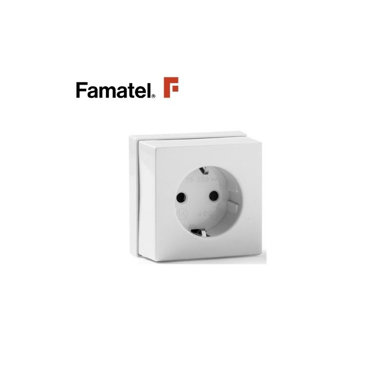 Mecanismo superficie Serie 5000 Base 16A-220V TT FAMATEL C10