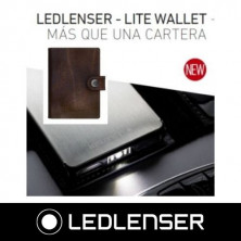 Cartera tarjetero de piel con linterna y protector de tarjetas 150Lm Vintage LEDLENSER