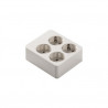 Base 4 Tomas TT sin Cable cuadrada Caja FAMATEL